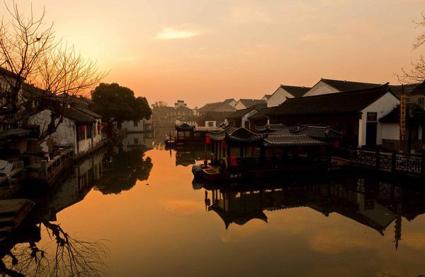 top-6-thanh-dia-quay-phim-co-trang-dinh-dam-cua-trung-quoc 21